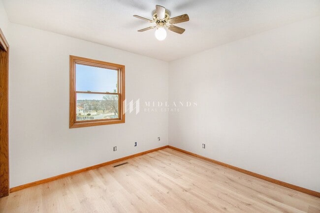 Building Photo - Chalco Pointe Home for Rent