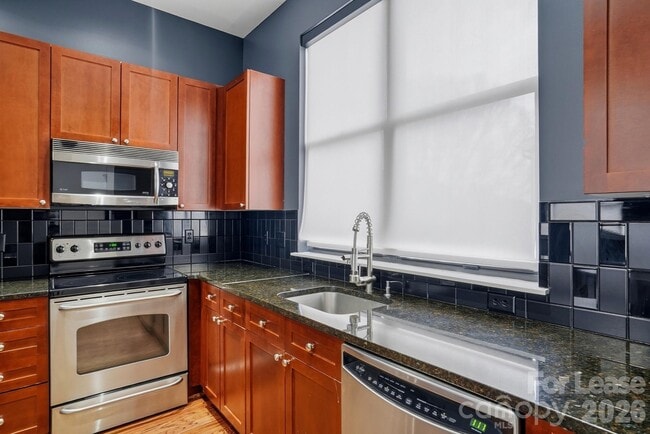 Building Photo - 440 N McDowell St