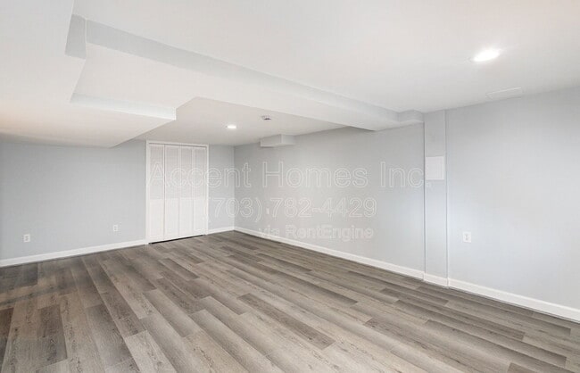 Building Photo - 7329 Marc Dr