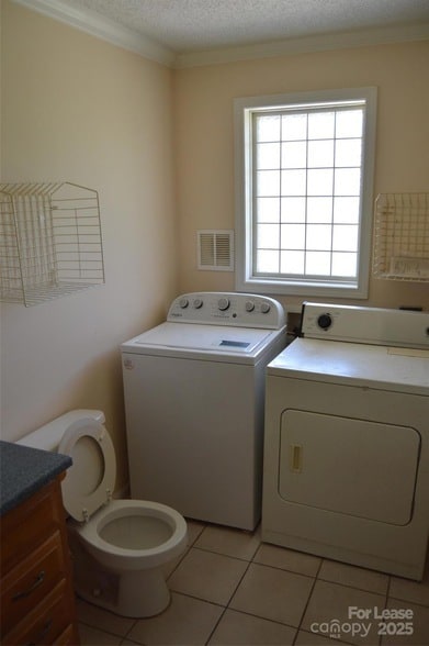 Building Photo - 2166 Old Mountain Rd