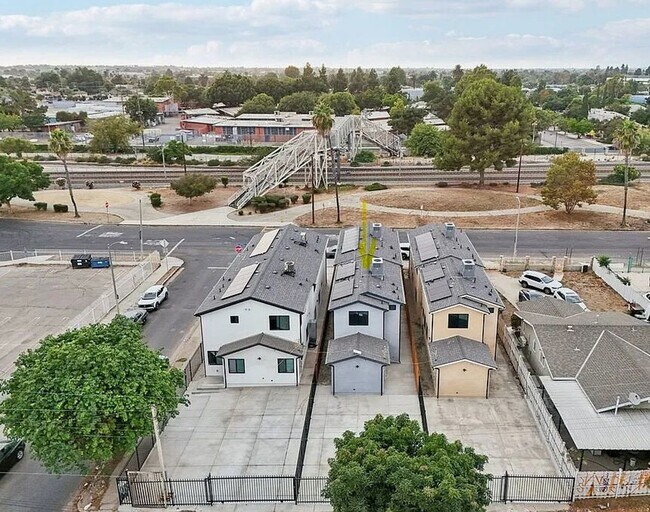 Building Photo - Graham(10422)