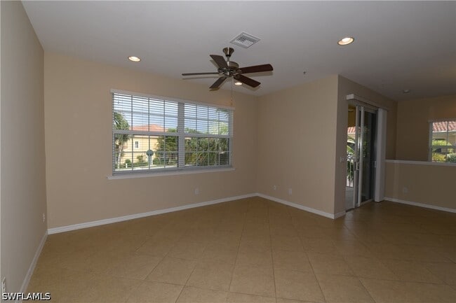 Building Photo - 8560 Evernia Ct