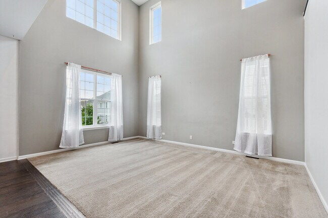 Building Photo - 12811 Conifer St