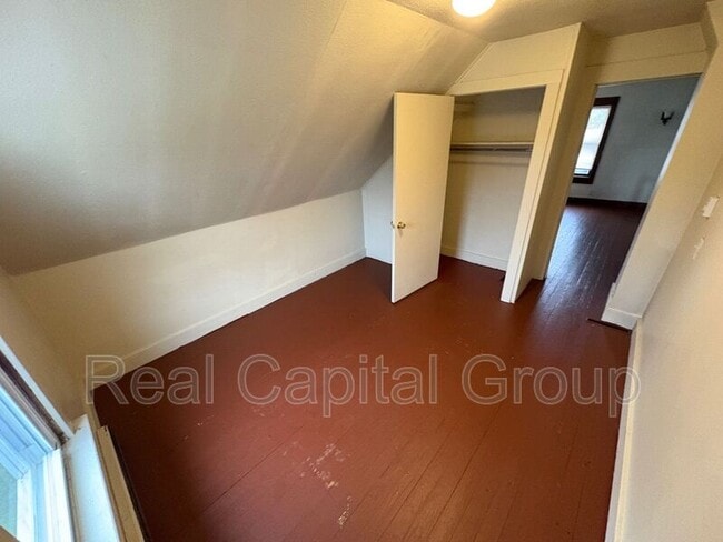 Building Photo - 38 Glenwood St