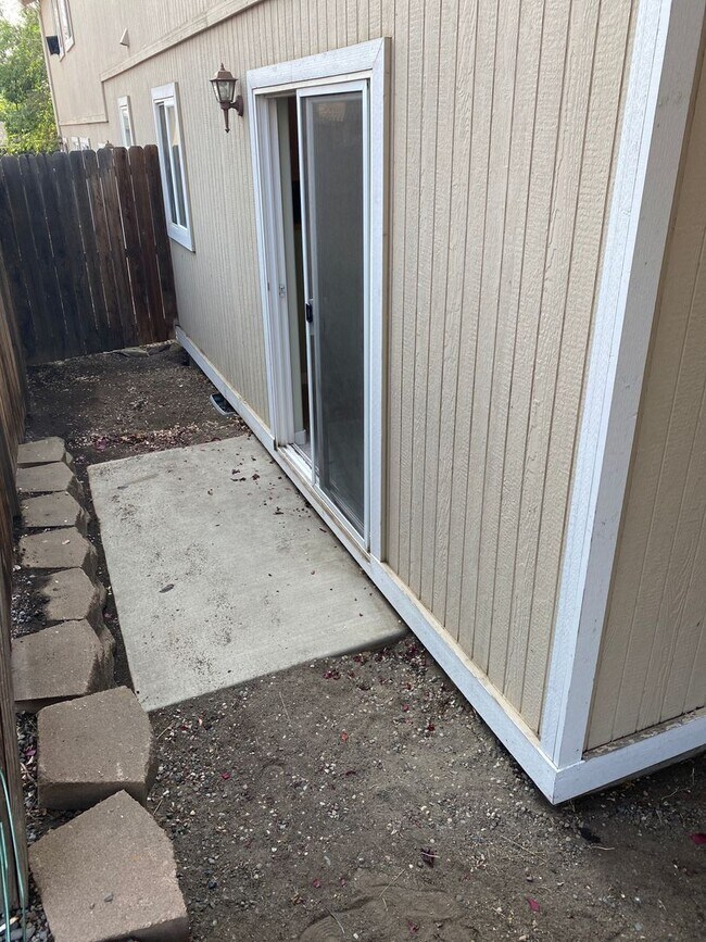 Building Photo - lot165