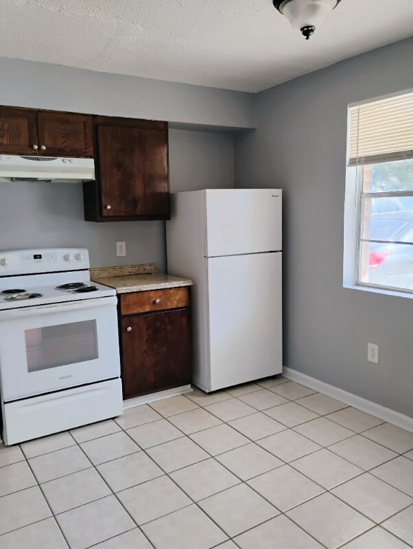 Building Photo - 1120 Sherron Ave