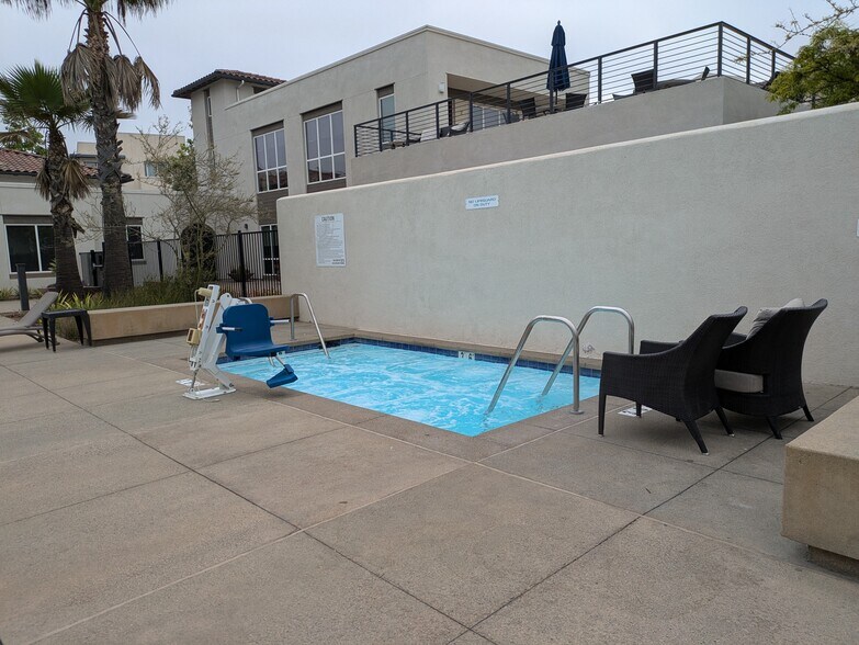 Building Photo - 5503 Sandcliff Ln