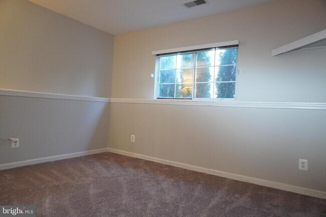Building Photo - 14882 Geranium Ct