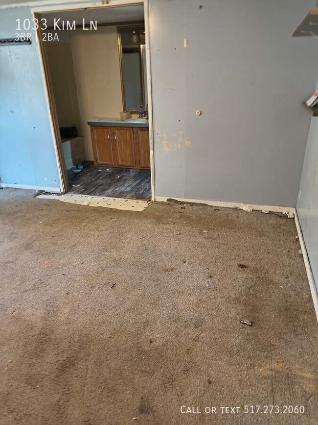 Building Photo - 1033 Kim Ln