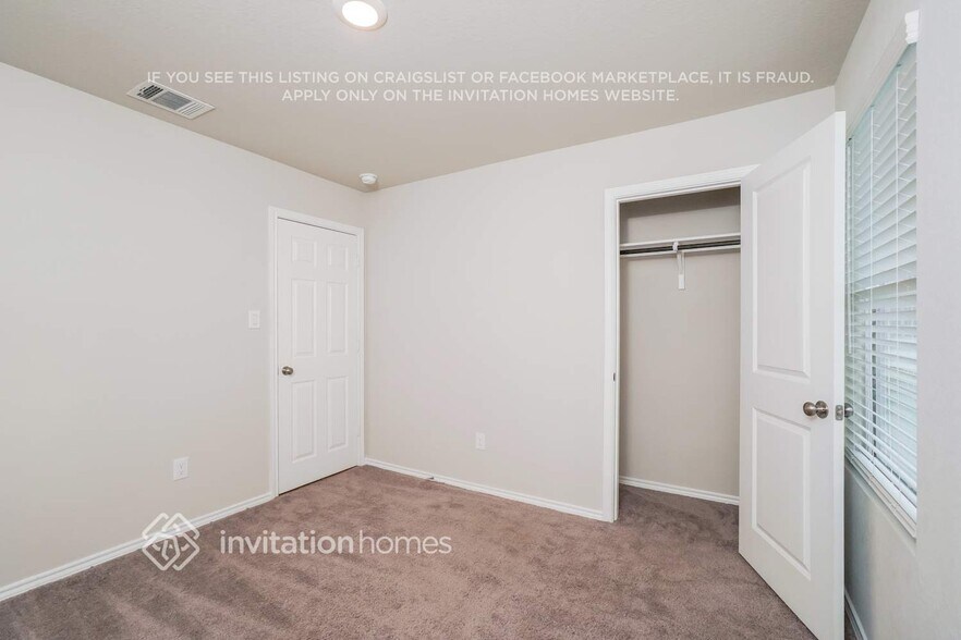 Building Photo - 13703 Bucket Way