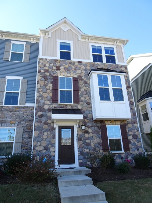 Primary Photo - End Unit Town home in the Villages at Cand...