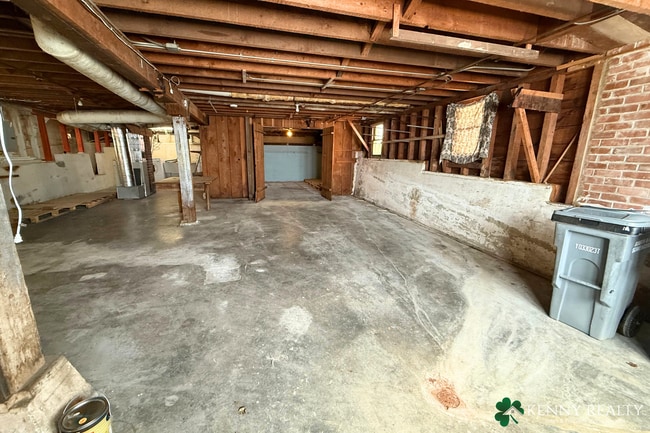 Building Photo - Spacious 3 Bedroom Home in Sign Hill Neighborhood in South San Francisco