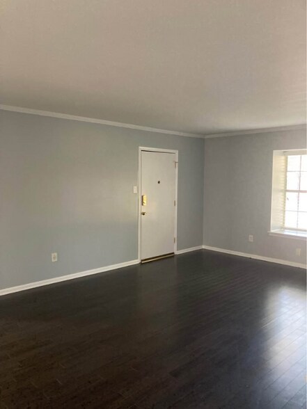 Building Photo - 3730 Fairfield Ave