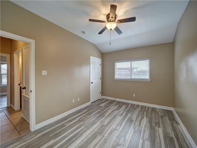 Building Photo - 4 BD 2BTH house in Flour Bluff