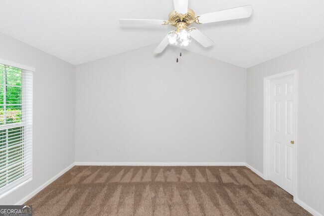 Building Photo - 1409 Randolph Ct