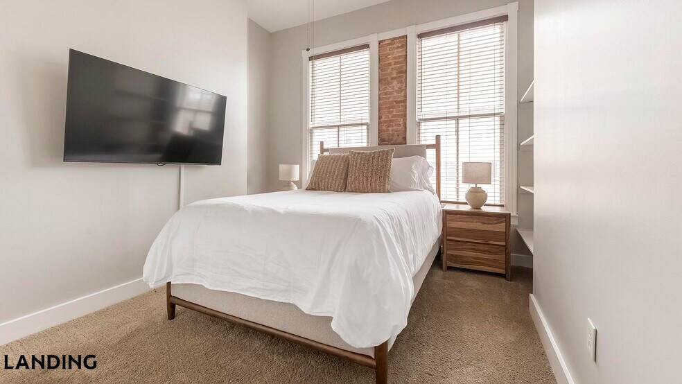 Building Photo - 617 W Lexington St