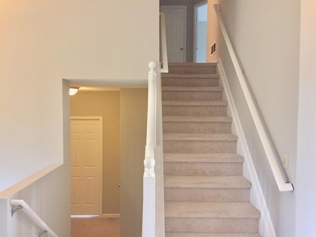 Building Photo - 1475 Chaseway Cir