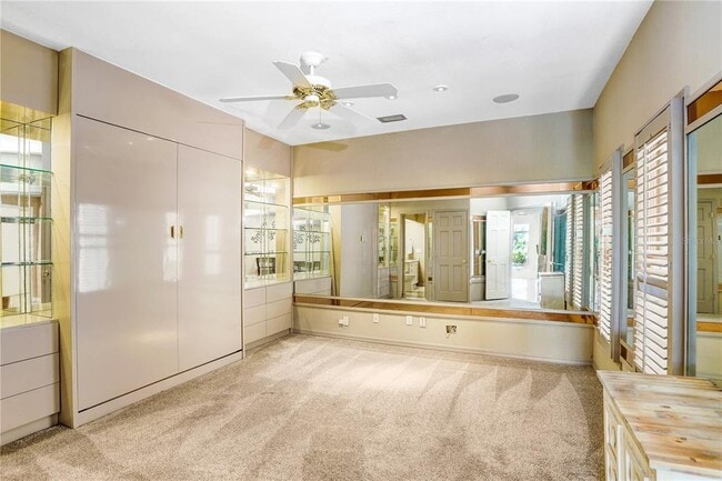 Building Photo - 3145 Lake Ellen Dr