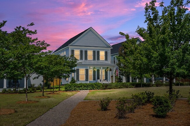 Building Photo - 337 Watergrass St