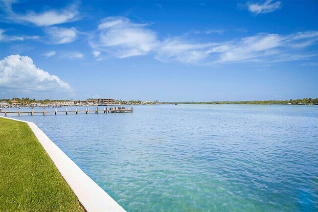 Building Photo - 100 Intracoastal Pl