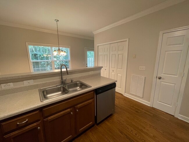 Building Photo - 407 Newport Meadows Cir