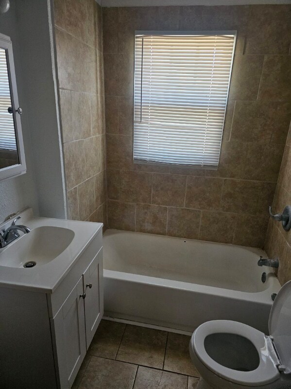 Building Photo - 3223 Cleveland Ave