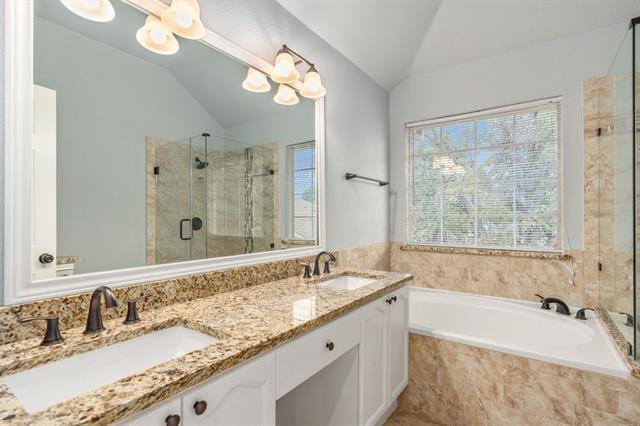 Building Photo - 1704 Sandera Ct