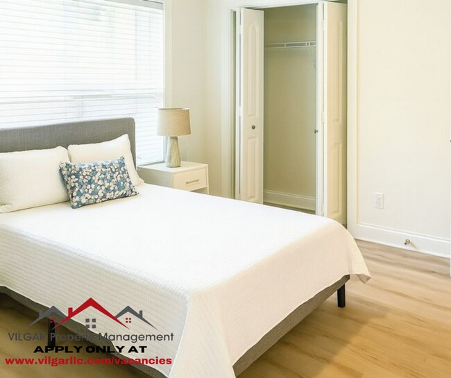 Building Photo - WOW Factor! 2BR/2BA Gem w/ Quartz Counters...
