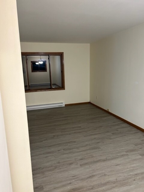 Building Photo - 10219 Towne View Rd