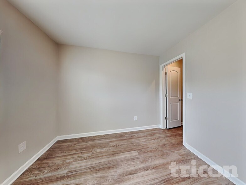 Building Photo - 4120 Devonwood Ct