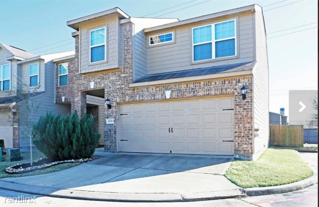 Building Photo - 3 br, 2.5 bath House - 11137 Panther Ct
