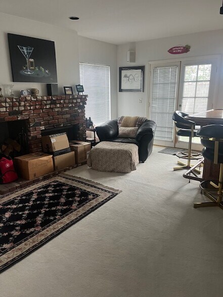 Building Photo - 1501 Silver St