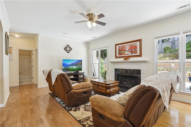 Building Photo - 2835 Olde Town Park Dr