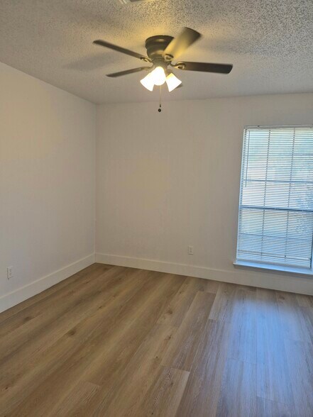 Building Photo - 5124 Trail Dust Ln