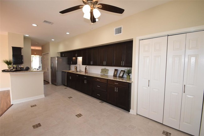 Building Photo - 15107 Kimberley Ct