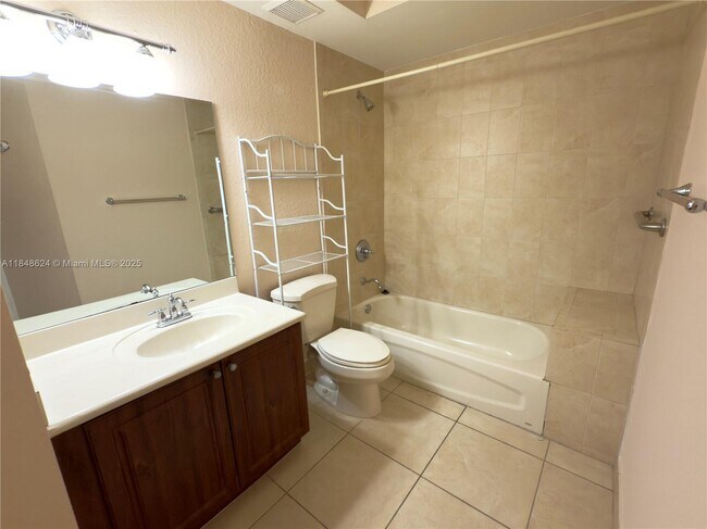 Building Photo - 2301 SW 27th Ave