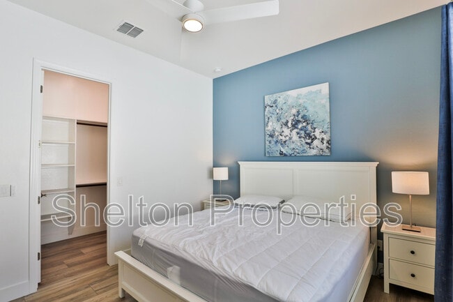 Building Photo - 21687 E Arroyo Verde Dr