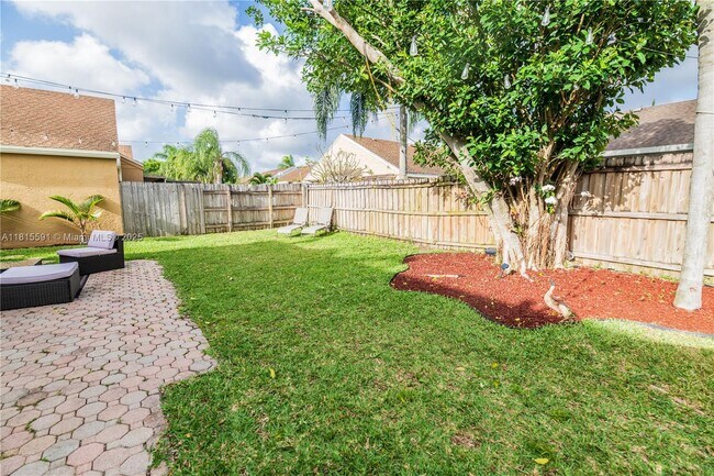 Building Photo - 23060 Sunfield Dr