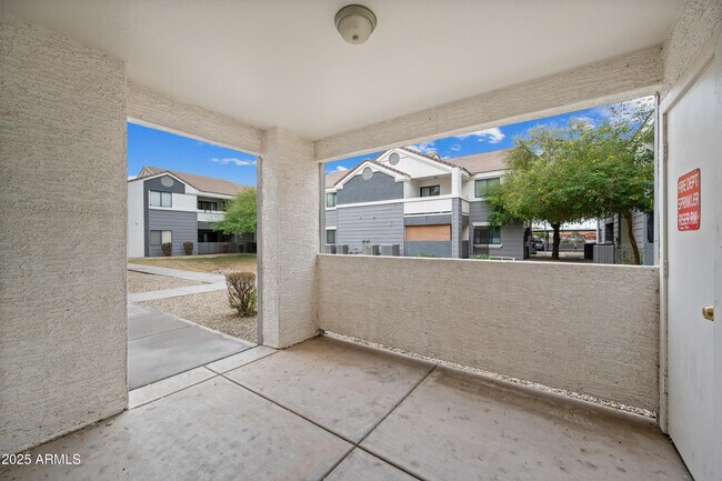 Building Photo - 3065 N 67th Ave