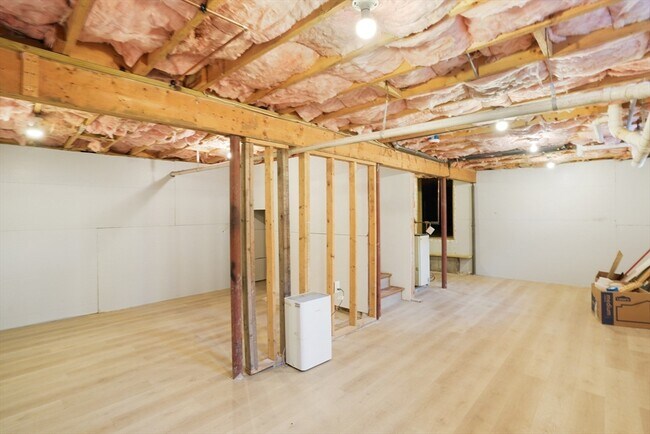 Building Photo - 56 Chipaway Rd