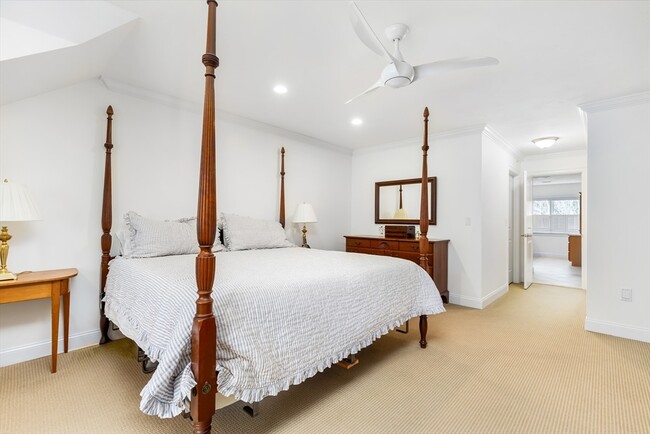 Building Photo - 239 Washington St