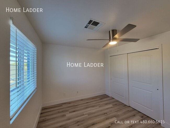 Building Photo - 2301 N 27th St