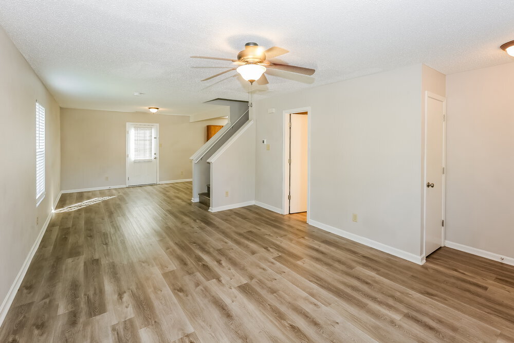 Building Photo - 803 Chastain Ave