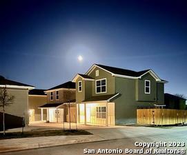Primary Photo - 2031 Silver Oaks