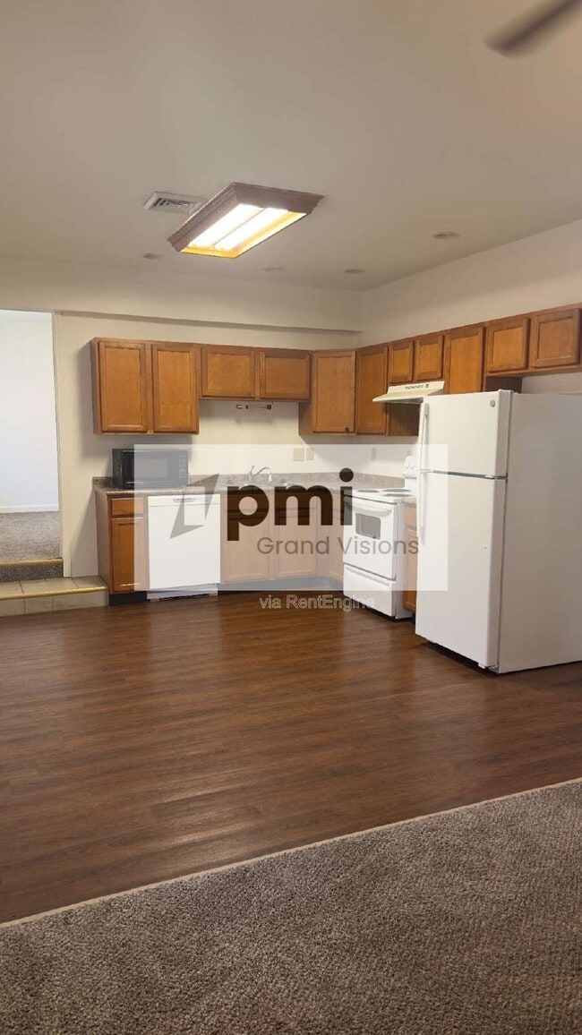 Building Photo - 2151 11th St
