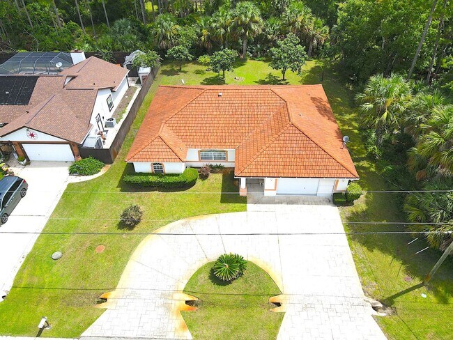 Building Photo - 106 Point of Woods Dr
