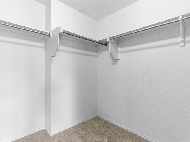 Building Photo - 1316 Hunter Ln