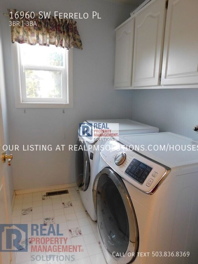 Building Photo - 16960 SW Ferrelo Pl