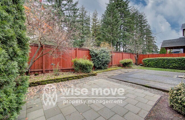 Building Photo - East Vancouver- Beautiful 5 bedroom