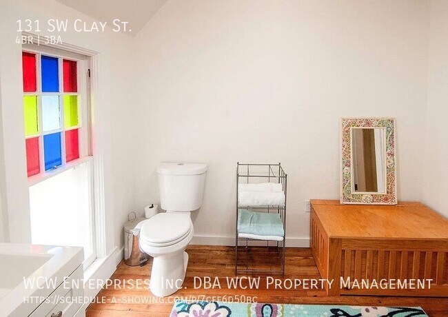 Building Photo - 131 SW Clay St